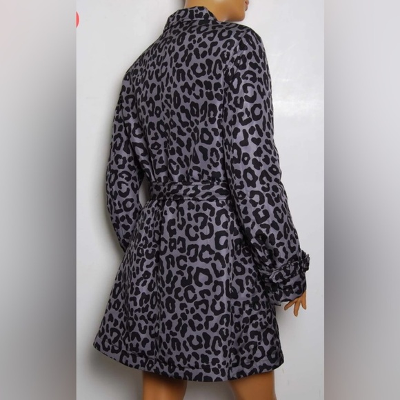 Prada 100% silk trench coat size 46 (Italy) US size XL - Picture 2 of 9